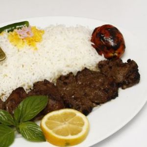 (شنیسل 320گرم،موادترش مخصوص،دورچین)