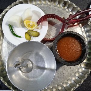گوشت+سیب زمینی+حبوبات+آب گوشت