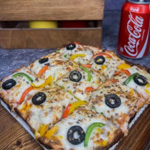 میکس ژامبون گوشت و پپرونی-گوشت چرخ شده-قارچ -دلمه-پنیر مخصوص