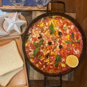 تخم مرغ+گوجه+کراماسالا+دورچین سبزیجات