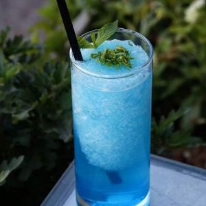 بلوکاراسو+لیمو + آلوورا + سودا