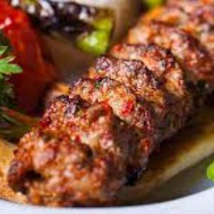کباب کوبیده 220 گرمی میکس شده با فلفل پولی ترکیه