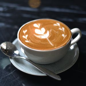 اسپرسو + شیر فوم + عسل مایع