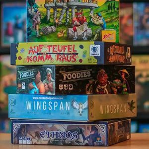 Risk -- Star wars monopoly -- la cucaracha -- cartagena -- Raising the flags -- china town -- bazar -- sagrada -- centr road -- sheriff -- istanbul -- bustybar -- modern art -- tiket to ride --iropoly -- karo bar -- king domino -- silver -- azul -- splendor -- catan -- marakech -- tri out -- deal and steal -- gerdagerd -- menchino -- wizard --