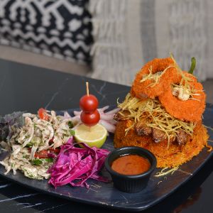 300گرم گوشت سر دست+برنج مغلوب
