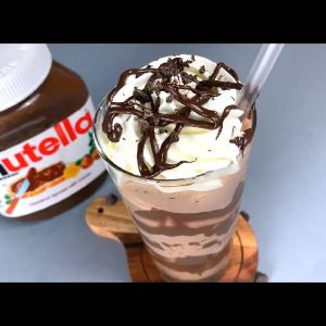 بستنی وانیل،نوتلا،موز