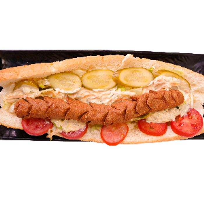 هات داگ گوشت/گوجه/ کاهو/ خیارشور/ سس مخصوص