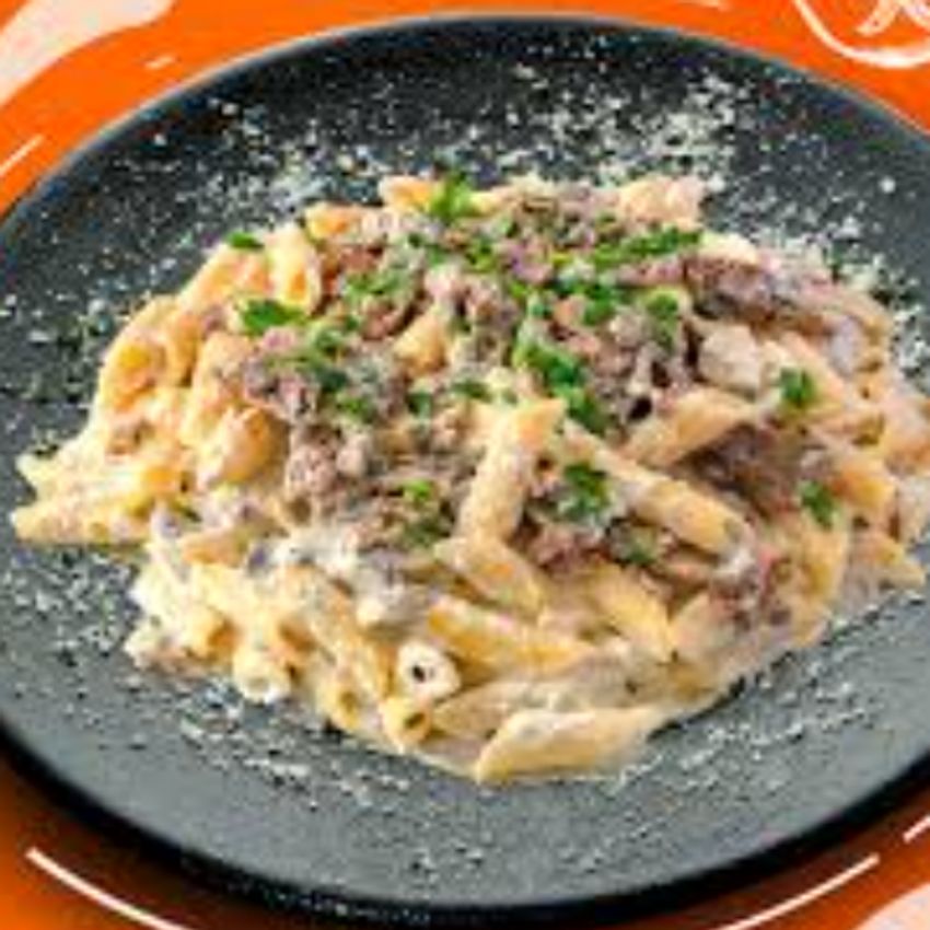 پنه،قارچ،گوشت‌تفت‌داده‌شده،سس‌تندمخصوص