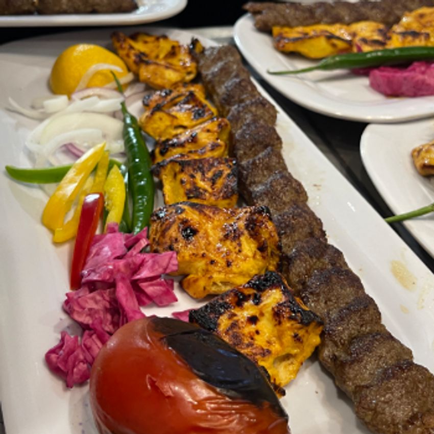 150 گرم کوبیده و 180گرم جوجه