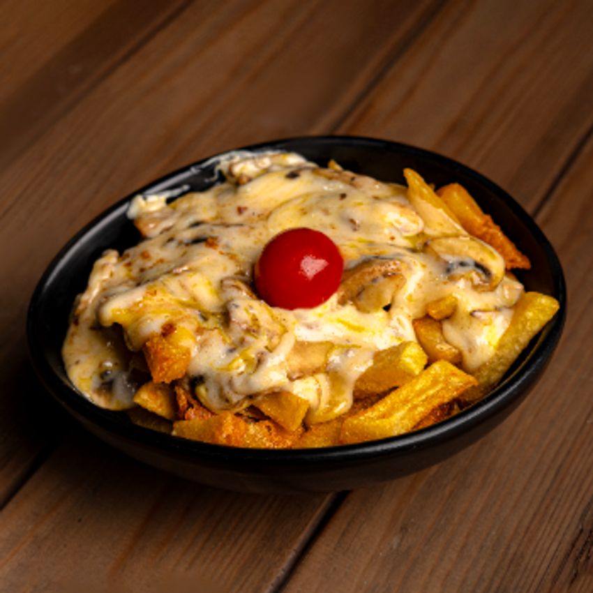 سیب زمینی سرخ شده-ادویه-قارچ و پنیر-گوجه گیلاسی