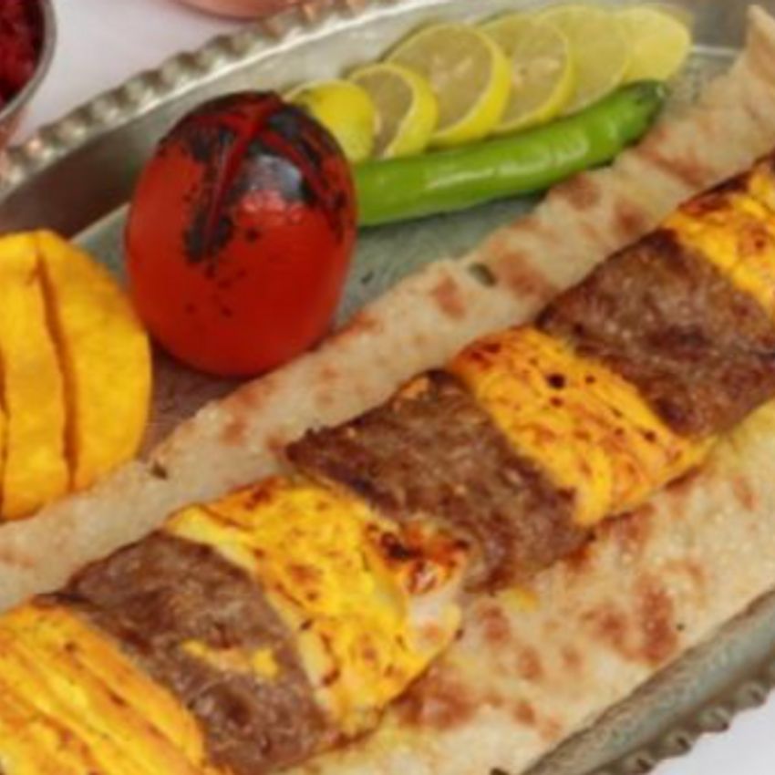 ۳۵۰گرم نصف جوجه نصف گوشت چنجه گوسفندی شیک ومجلسی