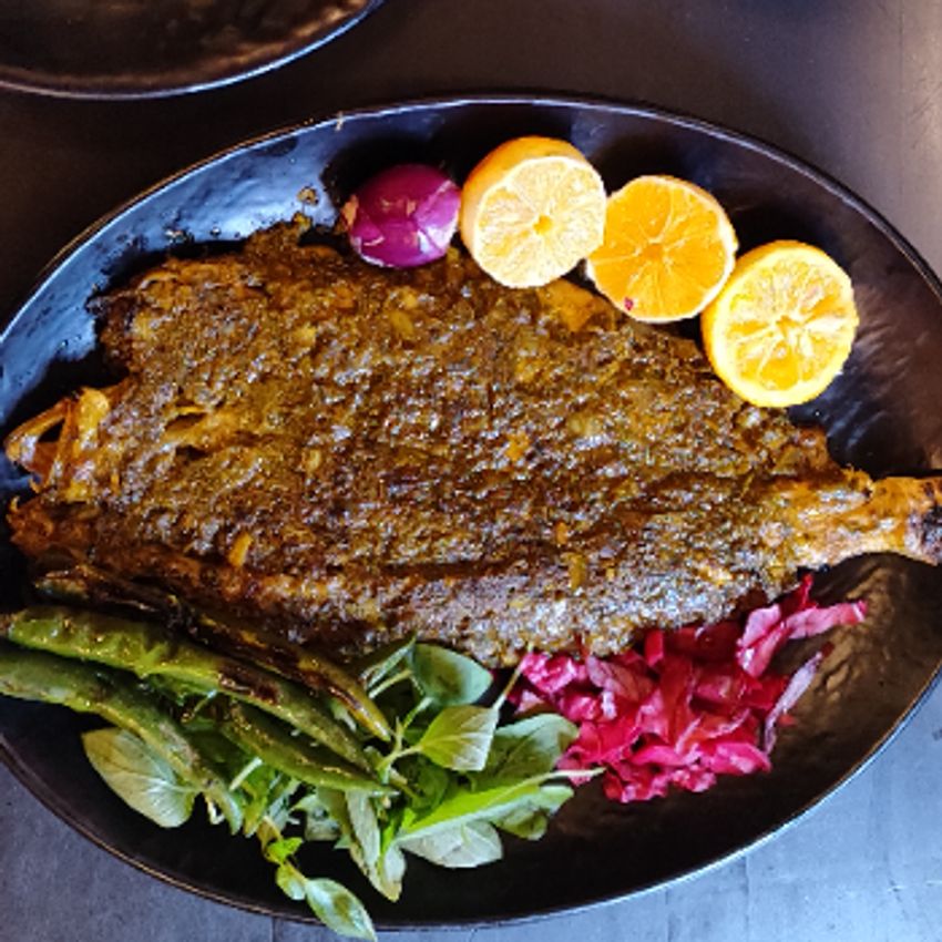 قزل شهرکرد با ۷۰۰گرم وزن با سبزی حشو جنوبی