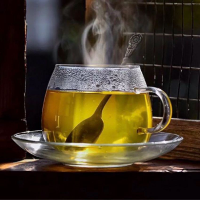 با ترکیبات کرفس، گالکا (شیرین بیان سا)، زیره، چای سبز، رازیانه، لیمو عمانی، هل، دارچین و طعم‌دهنده‌ی لیمو...
اين دمنوش حاوی ویتامین C و فلاون و فلاونوئید، پکتین و لیمونین است که خاصیت آنتی‌اکسیدانی و بهبود هضم دارد و در نهایت می‌تواند در افزایش متابولیسم و کاهش وزن مؤثر باشد.
