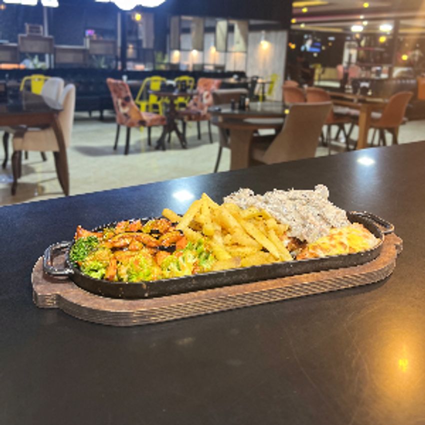 سیب زمینی سس قارچ پنیر پیتزا فیله سوخاری (تنوری)