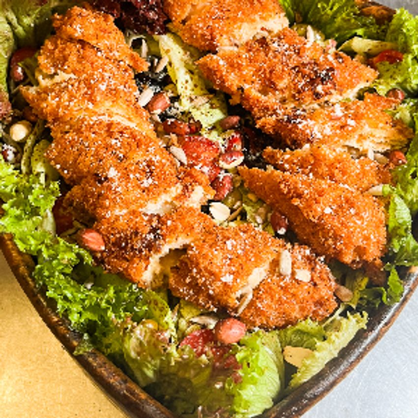 2 عدد رول سوخاری پنیری 19 سانت،کاهو فرانسویی،خمیر یوفکا مغزدار،مغز بادام زمینی و تخمه،کاهو پیچ ،زیتون ،سس مخصوص و...