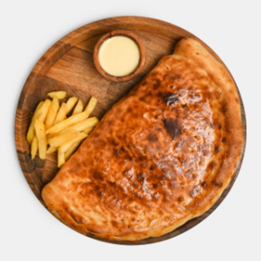رست بیف،فیله مرغ،پنیر گدا،پنیر موزارلا،خلال سیب زمینی،خمیر مخصوص