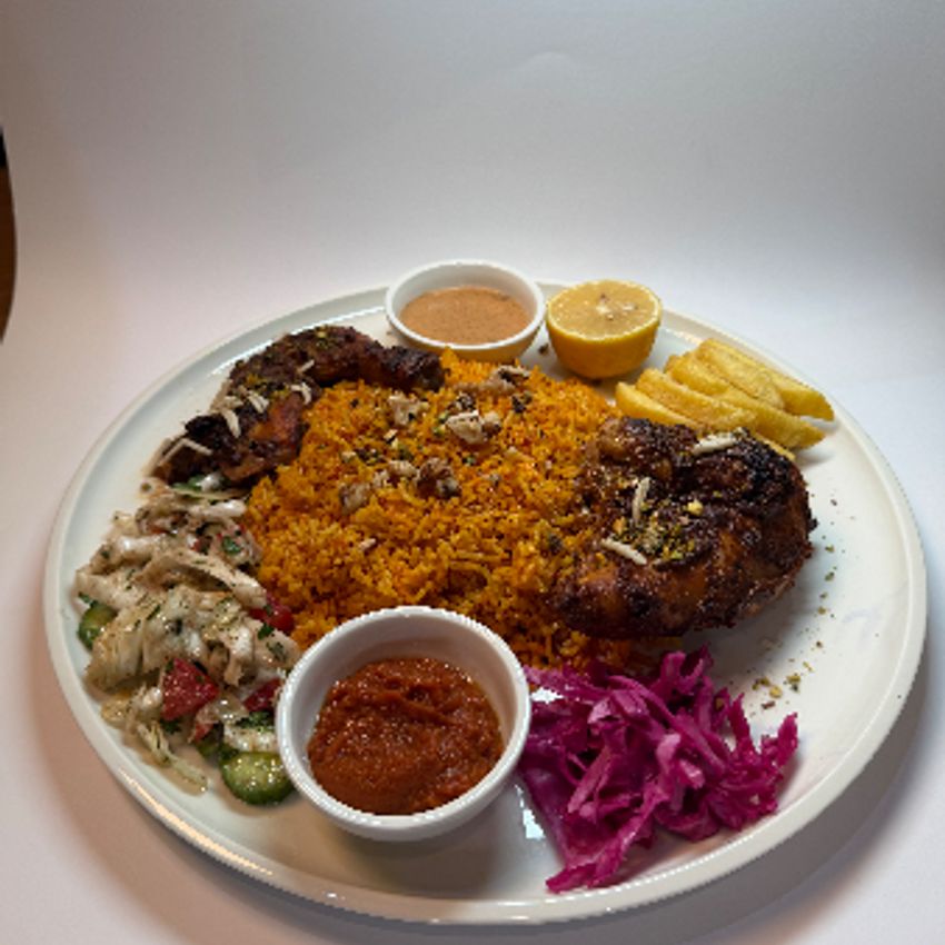 نصف مرغ +برنج عربی مندی + دورچین