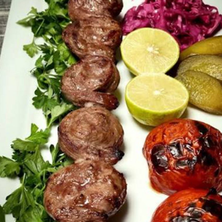 فیله گوسفندی210گرمی همراه با دورچین