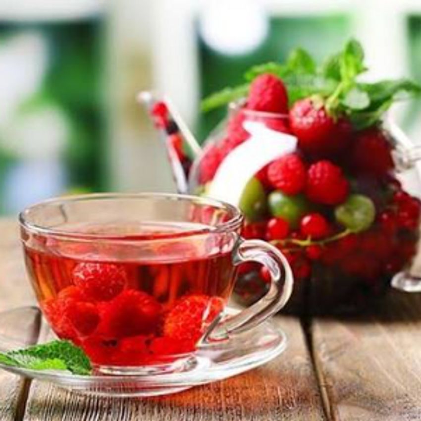 توت‌فرنگی، رز قرمز ، میوه های استوایی